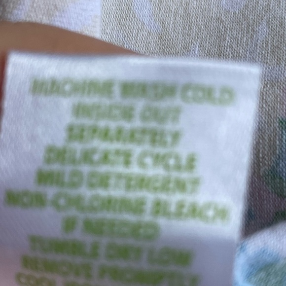 Lilly Pulitzer Julie Hibiscus Stroll Top 3/4 Sleeves Stretch Size Medium - Picture 6 of 9